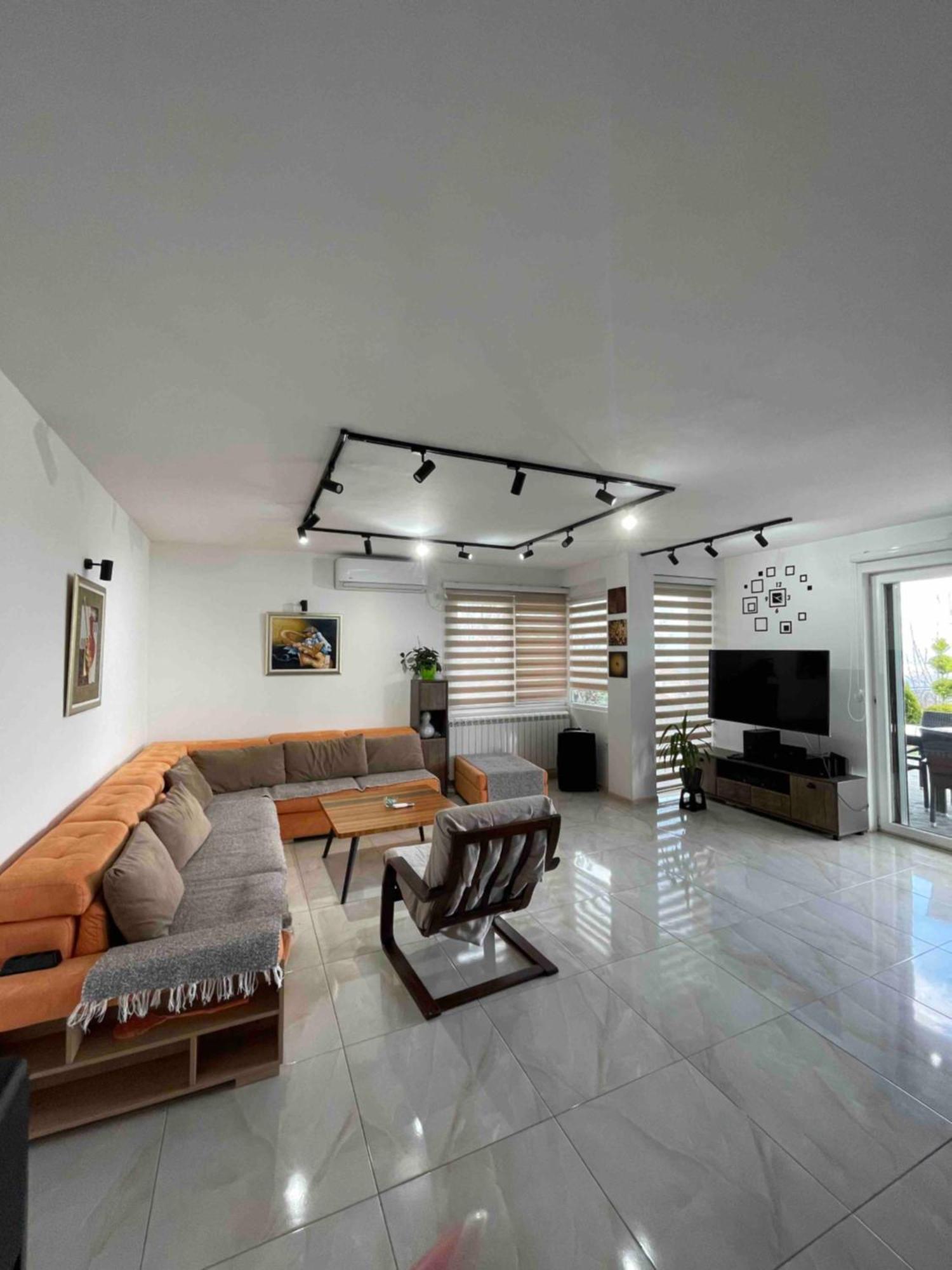 City View Apartment Скопье Экстерьер фото